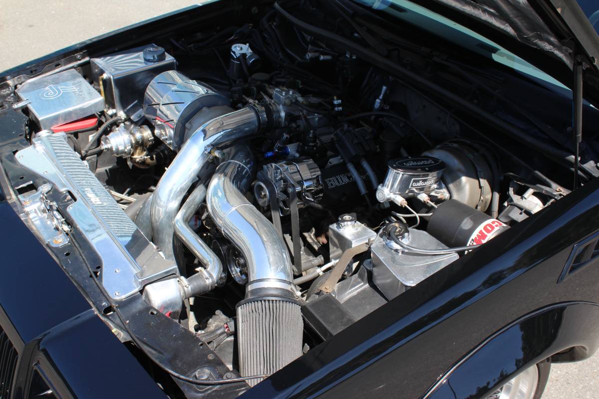 Buick-regal-1987-black-14