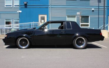 Buick-regal-1987-black-3