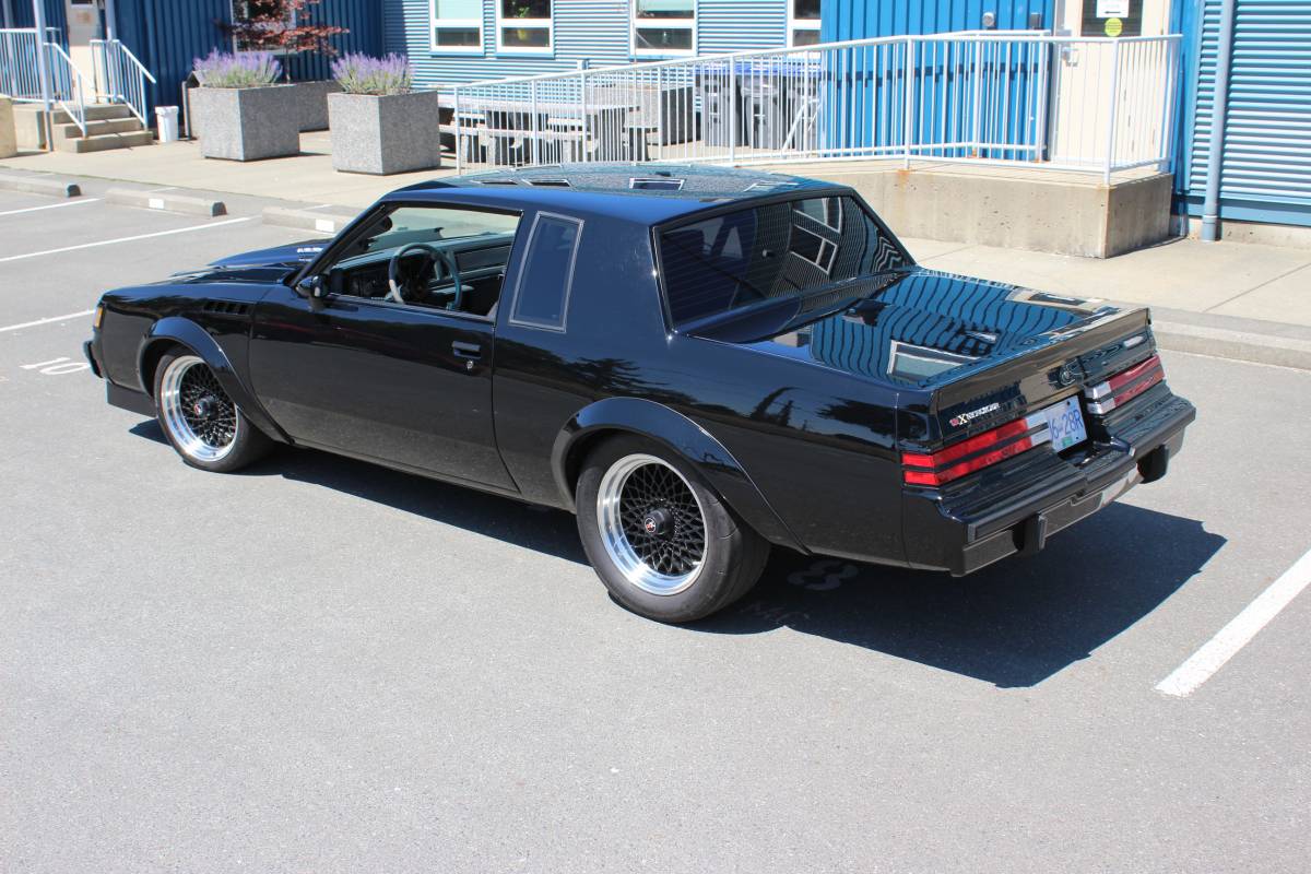 Buick-regal-1987-black-5