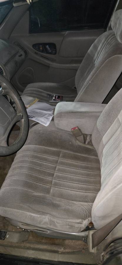 Buick-regal-1996-brown-6