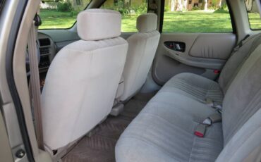 Buick-regal-custom-sedan-1996-20
