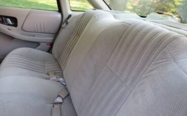 Buick-regal-custom-sedan-1996-21