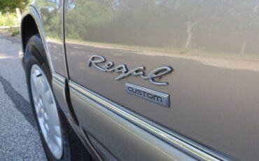 Buick-regal-custom-sedan-1996-7