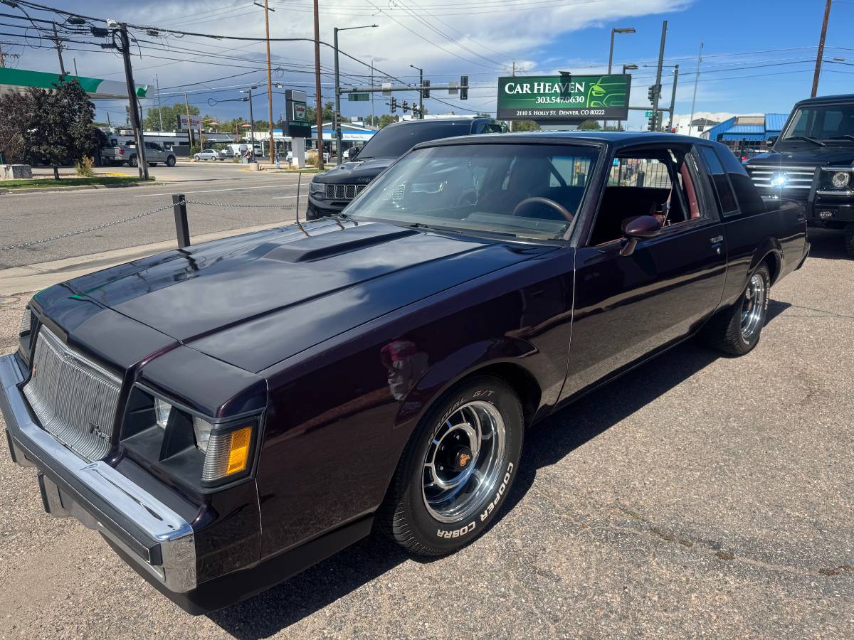 Buick-regal-t-type-1984-5