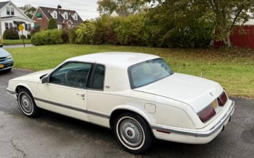 Buick-rialta-1989-white-1