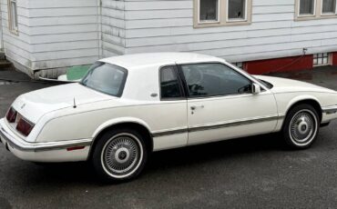 Buick-rialta-1989-white