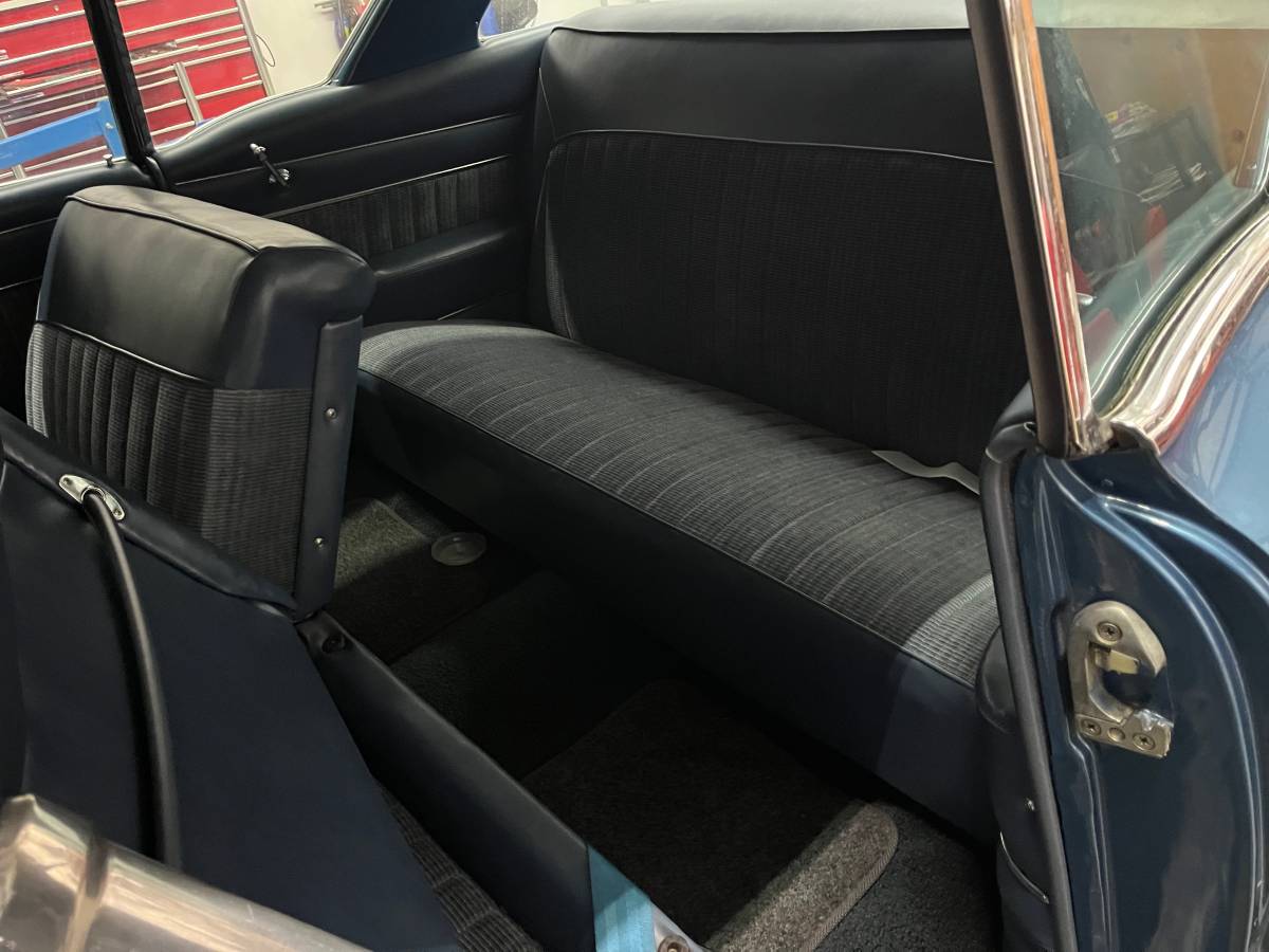 Buick-riviera-1958-blue-27