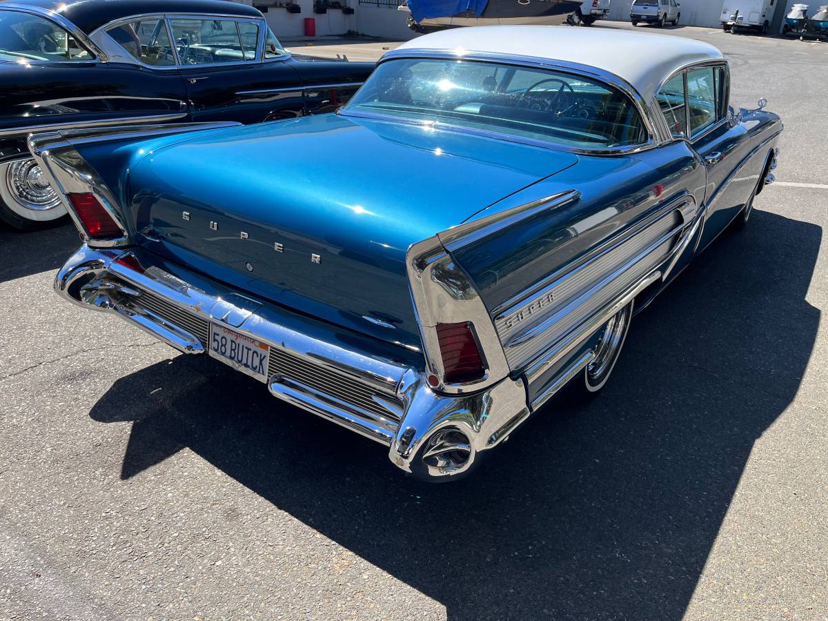 Buick-riviera-1958-blue-3