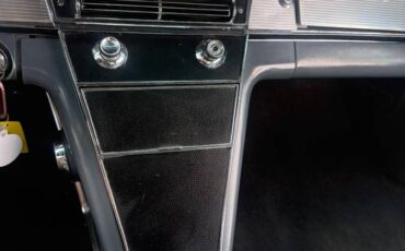Buick-riviera-1963-grey-3