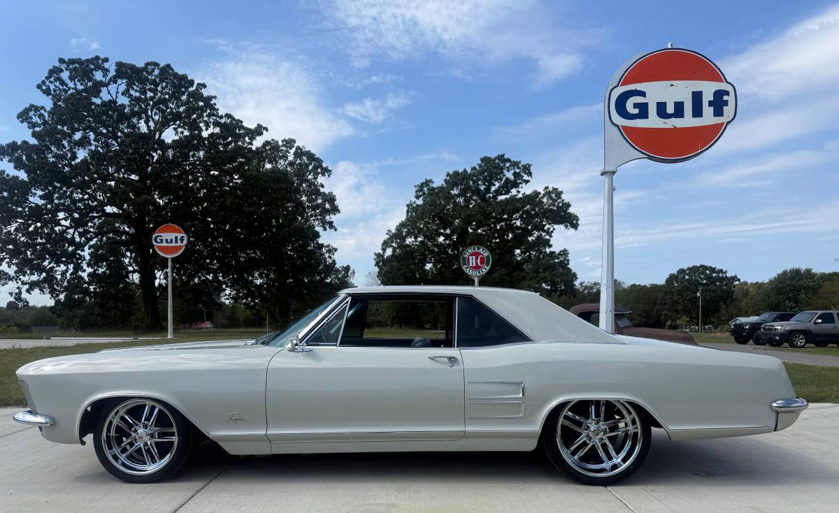 Buick-riviera-1963-grey-4