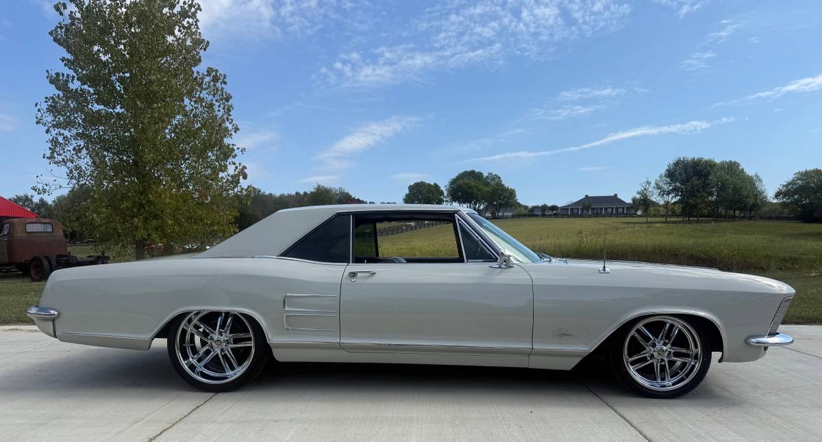 Buick-riviera-1963-grey-6