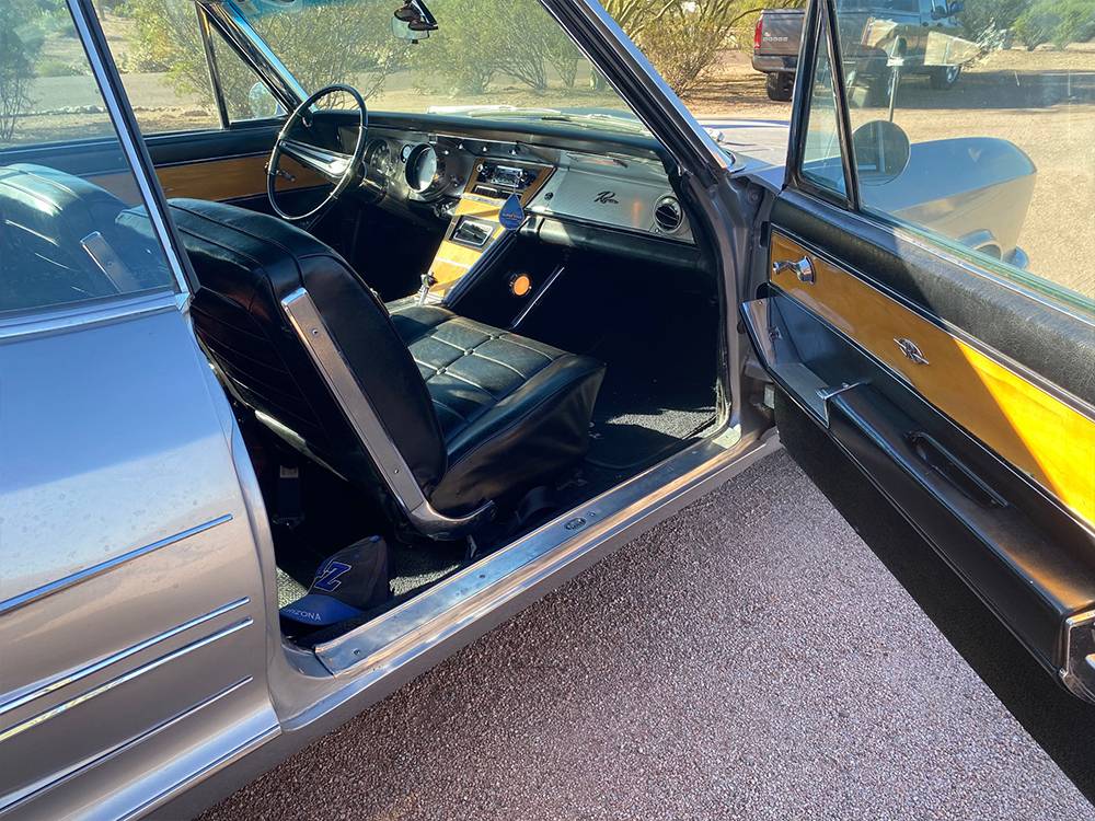 Buick-riviera-1964-grey-2