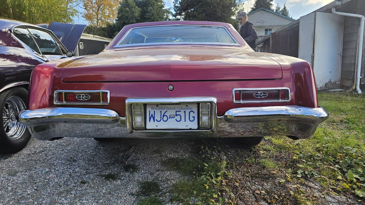 Buick-riviera-1964-red-11