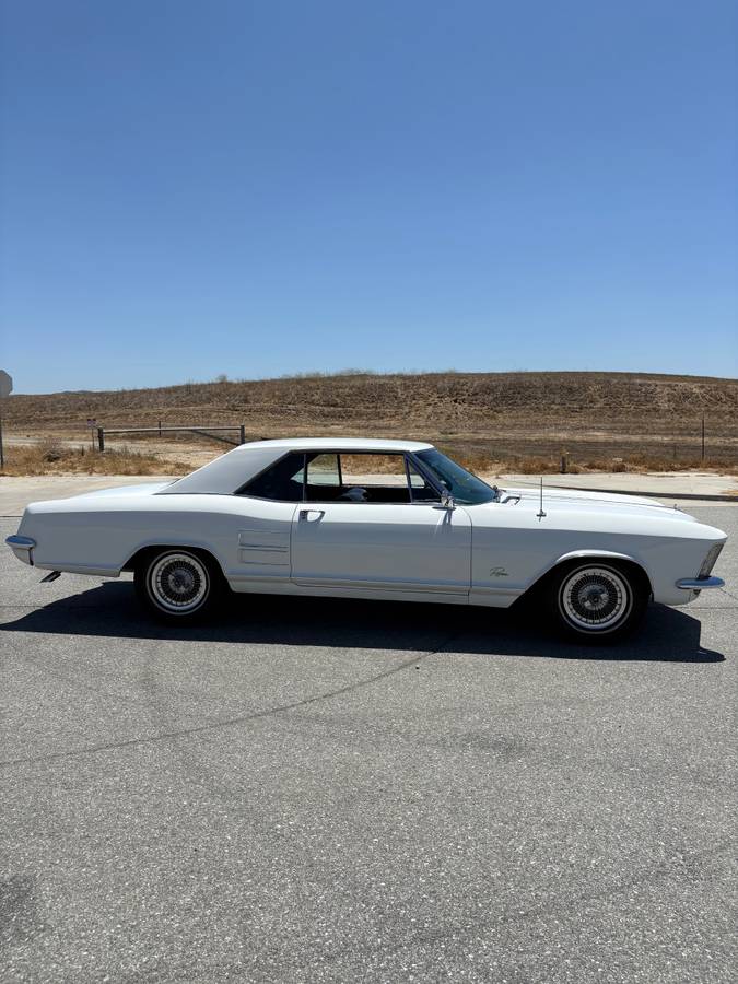 Buick-riviera-1964-white-10