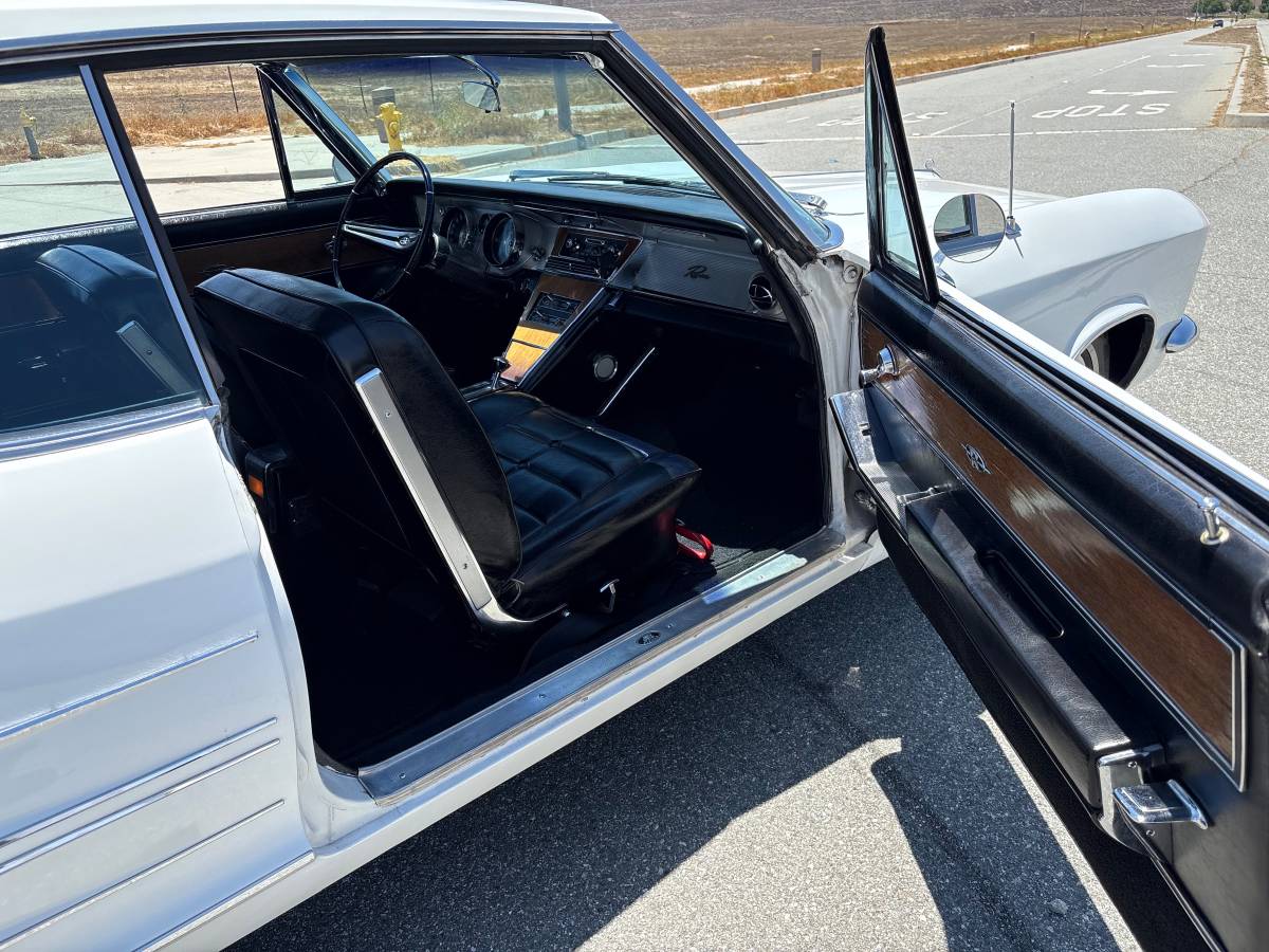 Buick-riviera-1964-white-16