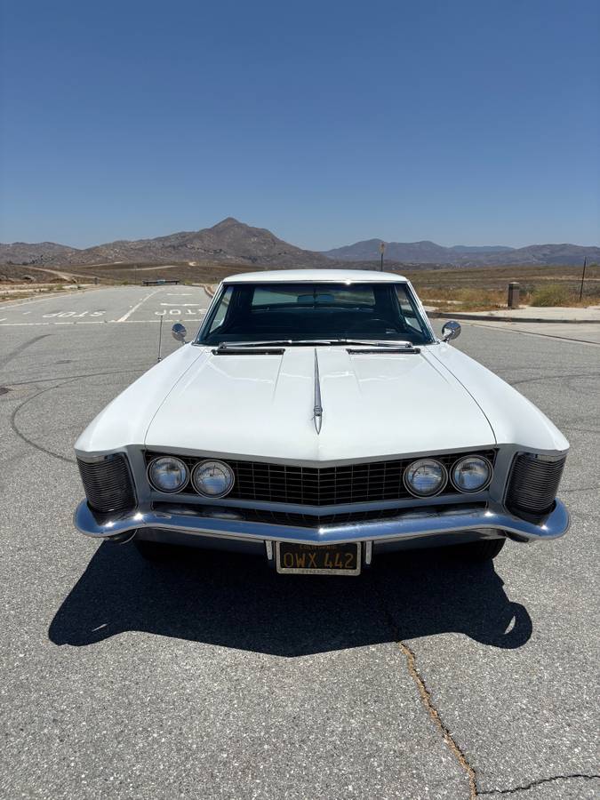 Buick-riviera-1964-white