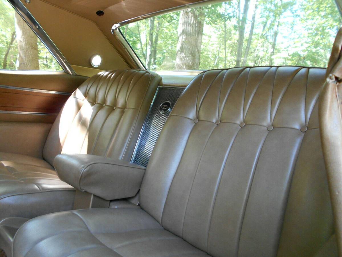 Buick-riviera-1965-custom-14