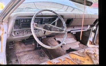 Buick-riviera-1970-white-9