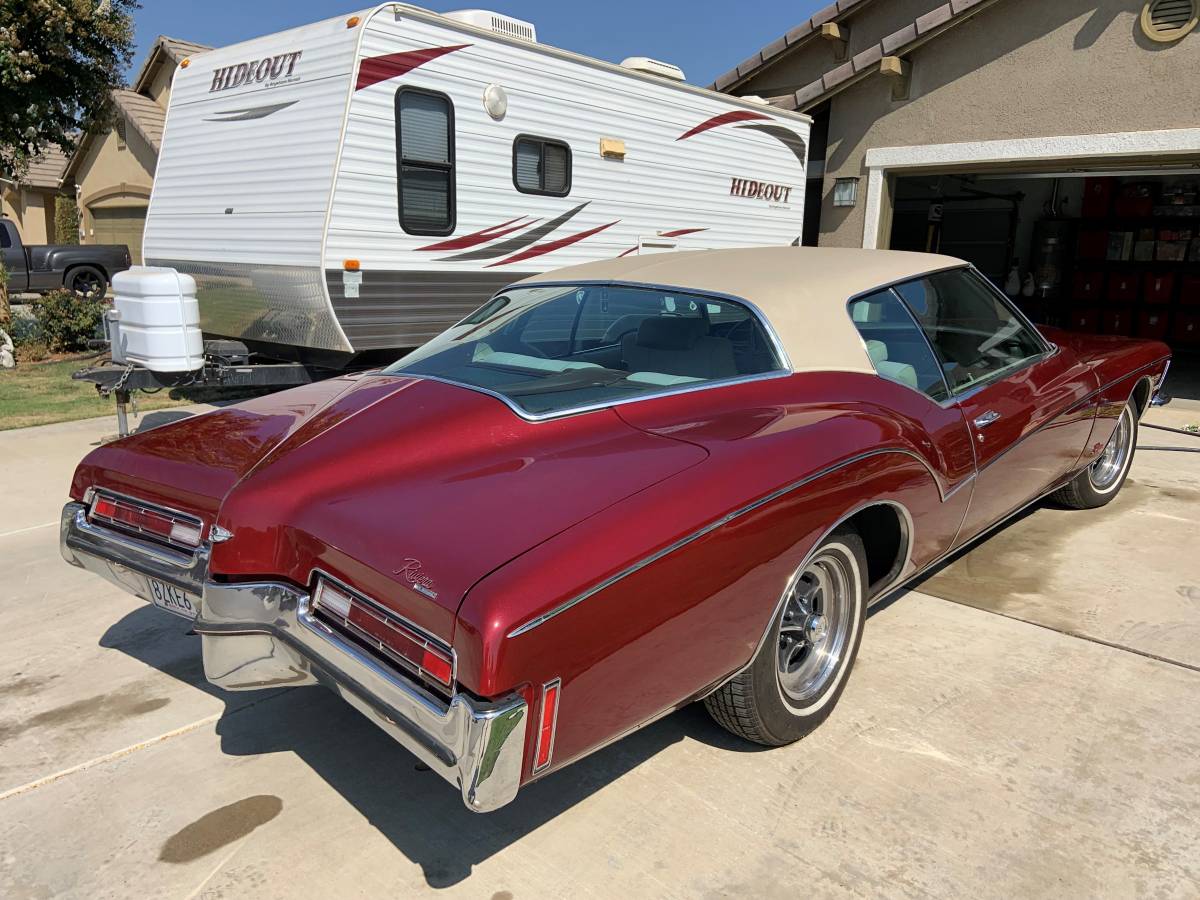 Buick-riviera-1972-custom-1