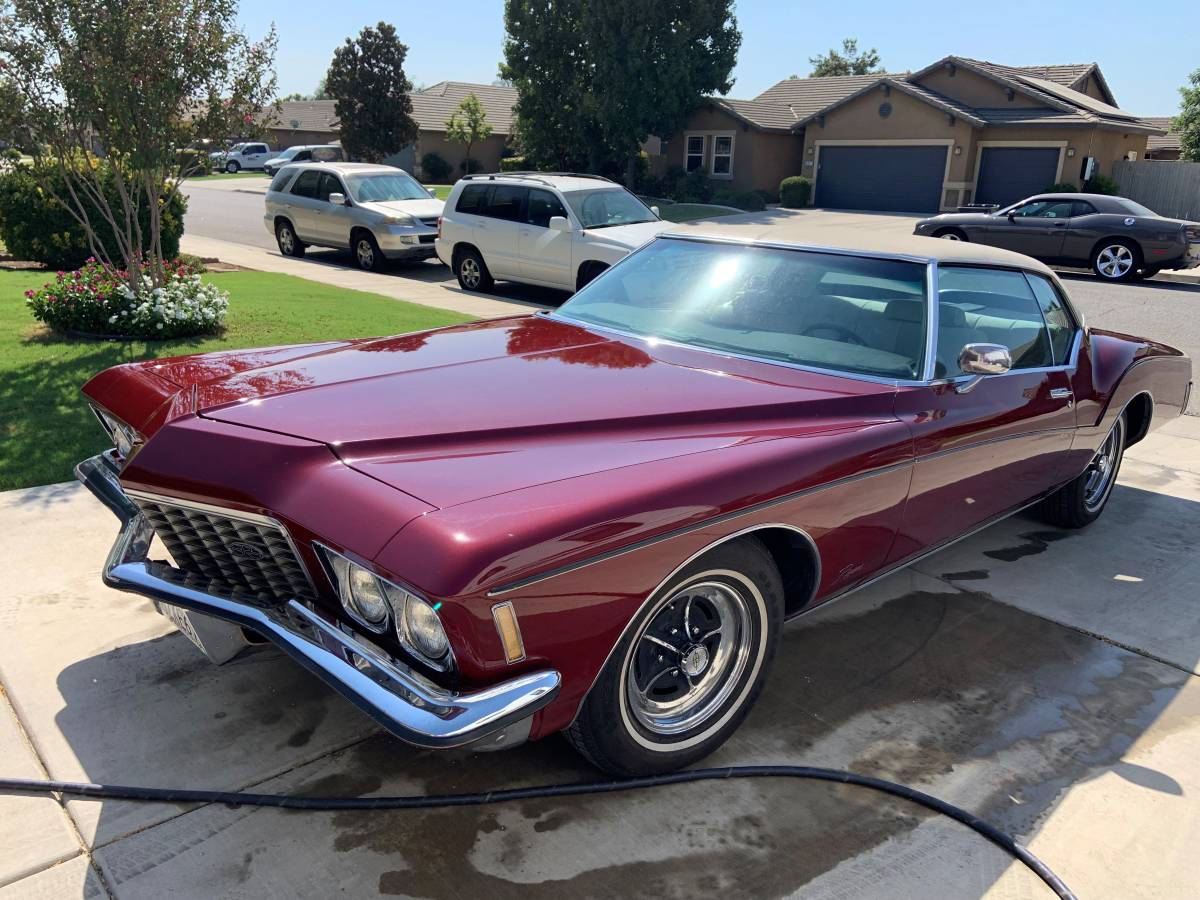 Buick-riviera-1972-custom
