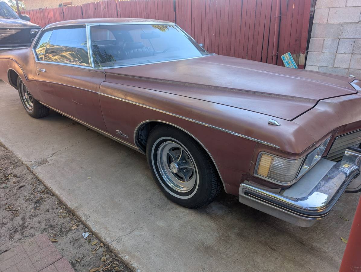 Buick-riviera-1973-brown-3