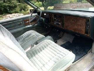 Buick-riviera-1981-2