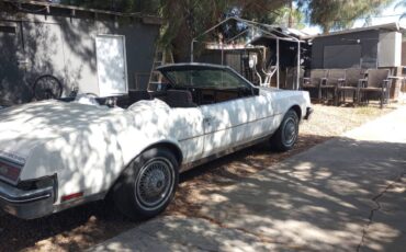 Buick-riviera-1983-2