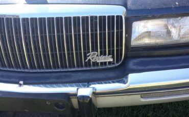 Buick-riviera-1988-blue-8