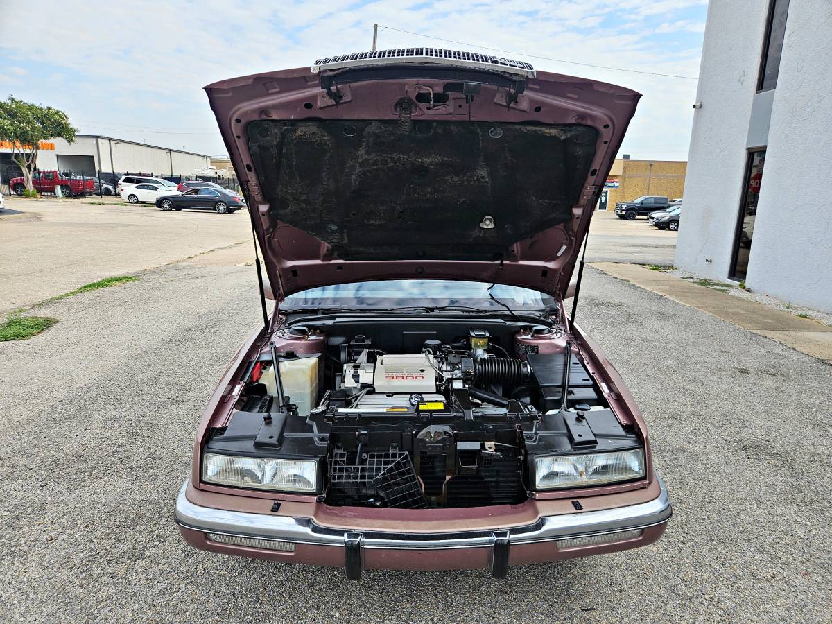 Buick-riviera-1989-brown-2