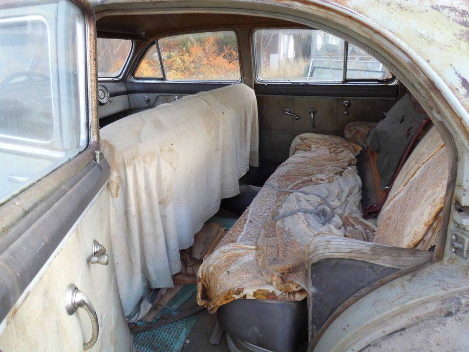Buick-roadmaster-1948-16