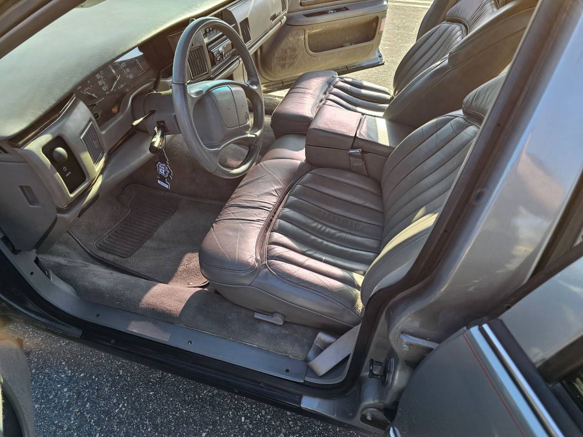 Buick-roadmaster-1994-blue-12