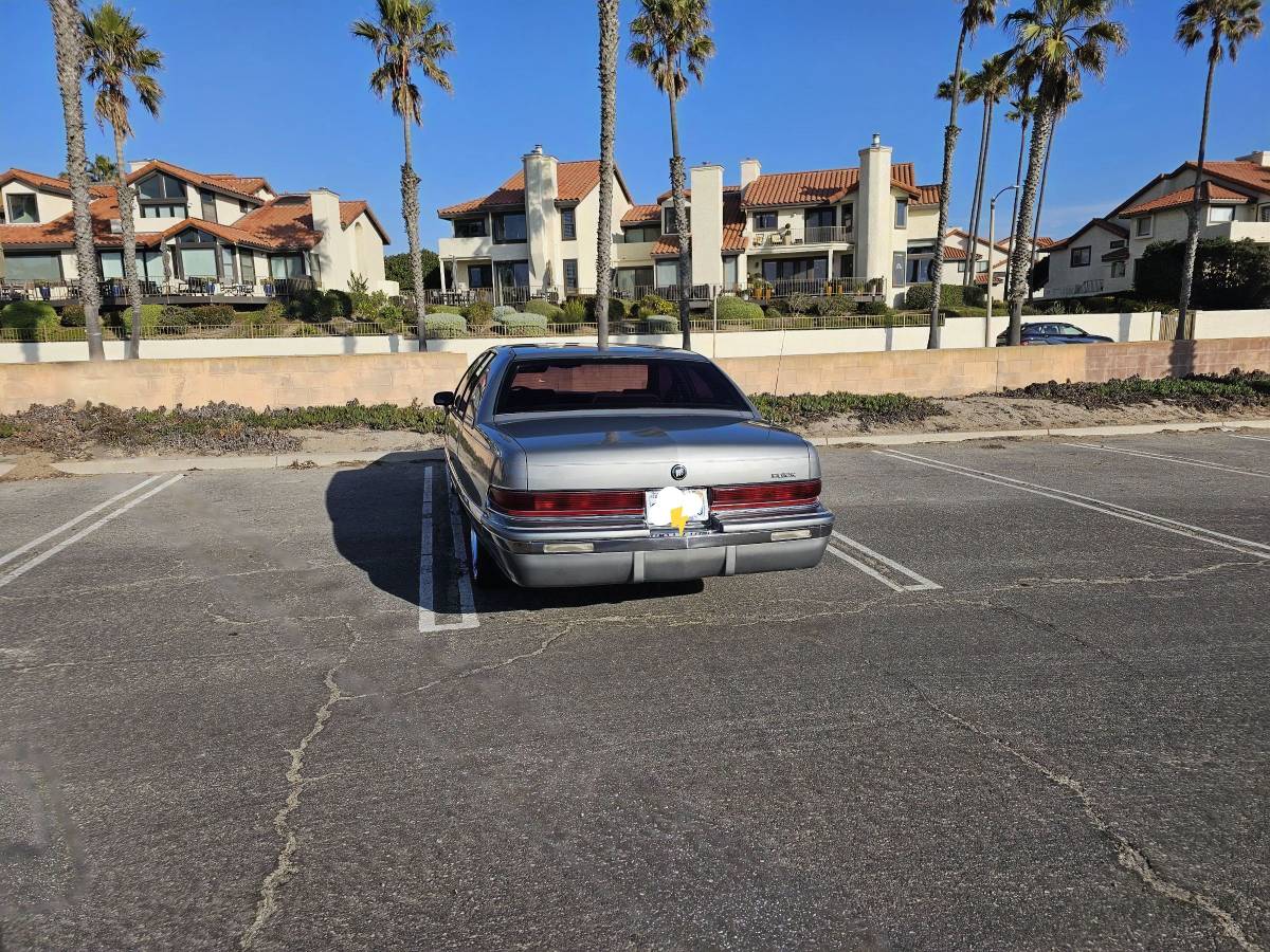 Buick-roadmaster-1994-blue-3