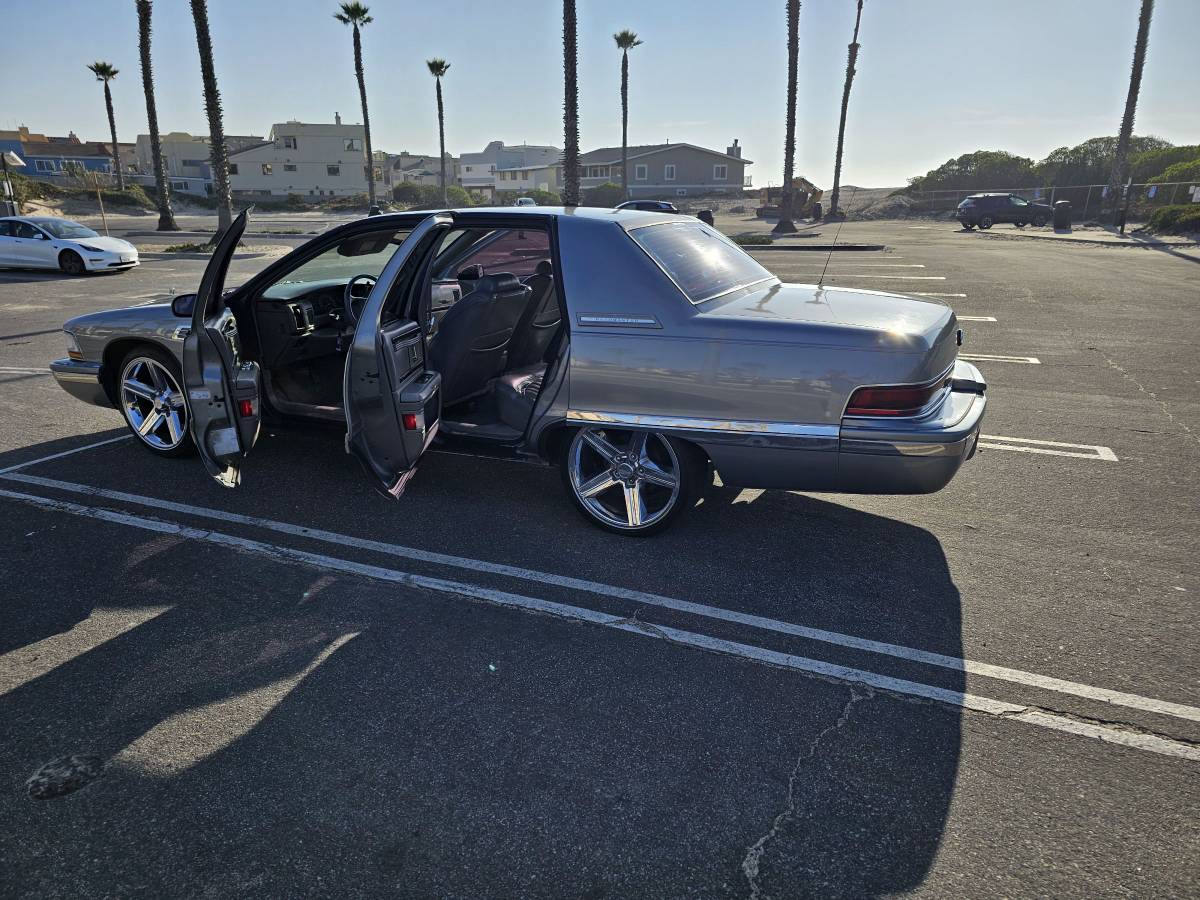 Buick-roadmaster-1994-blue-8