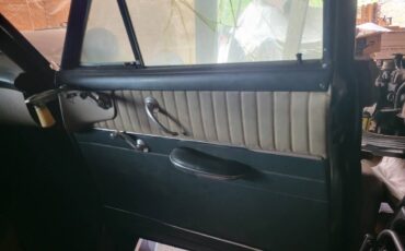 Buick-roadmaster-estate-wagon-1953-11