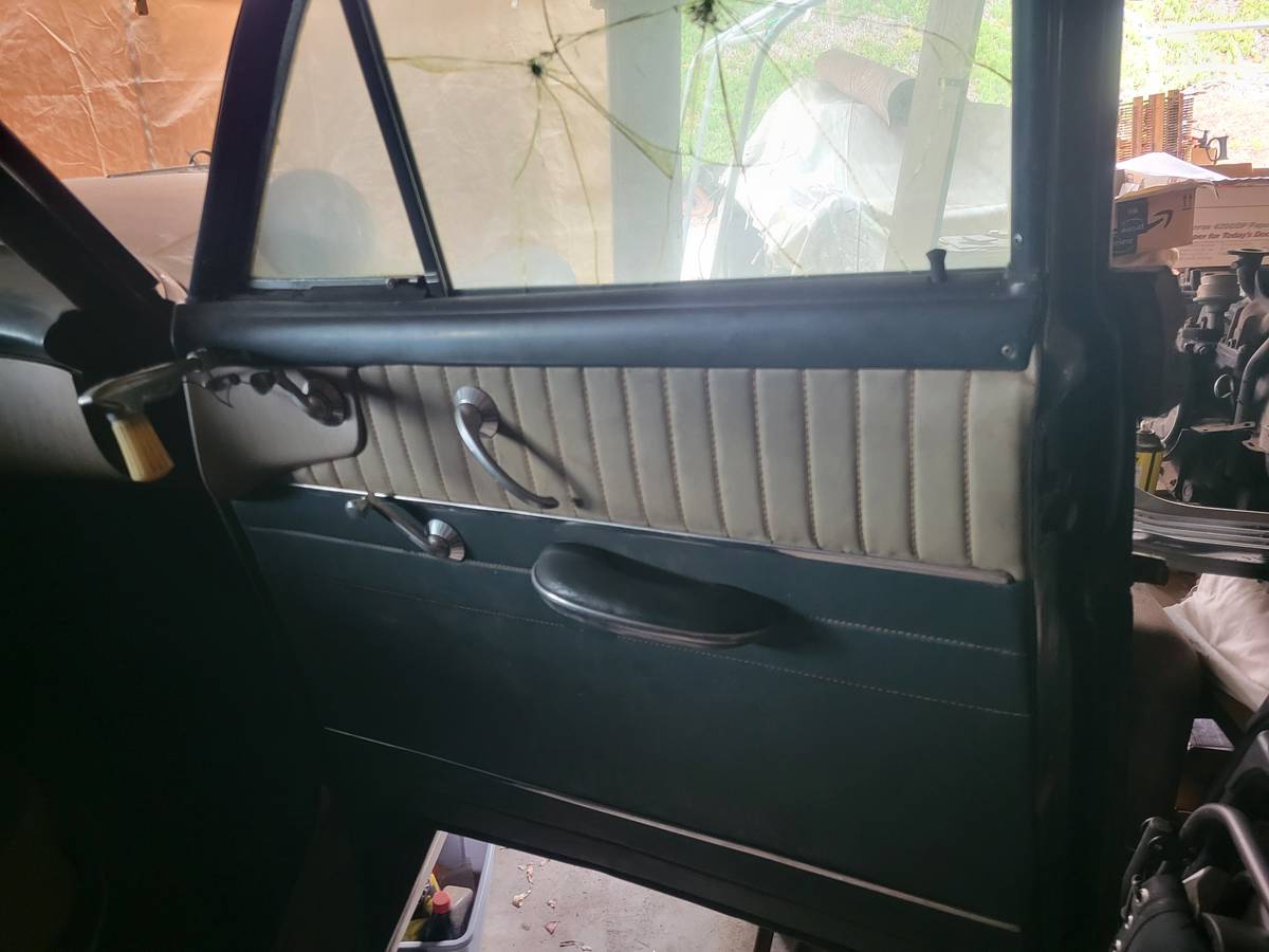 Buick-roadmaster-estate-wagon-1953-11