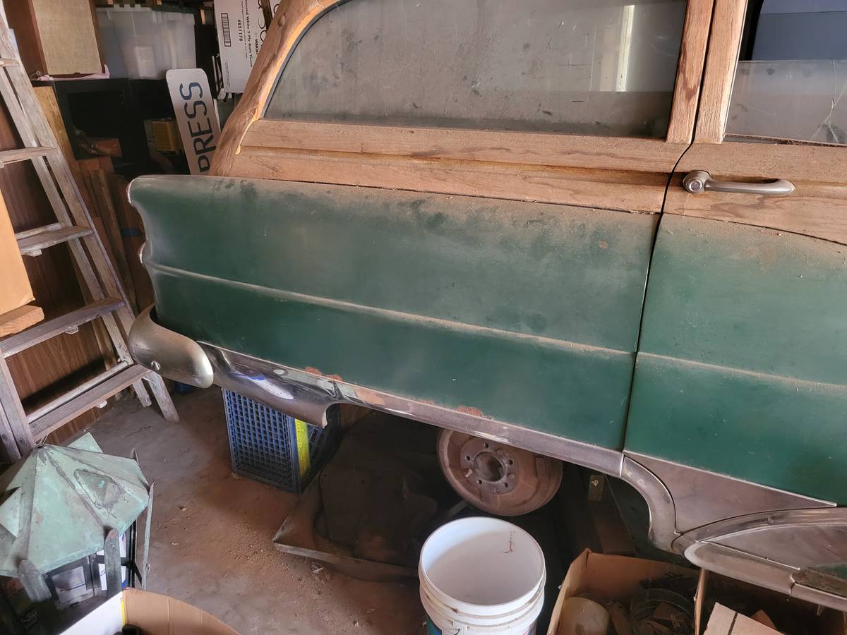 Buick-roadmaster-estate-wagon-1953-15