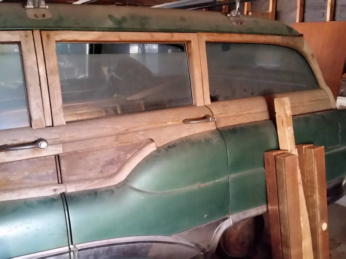 Buick-roadmaster-estate-wagon-1953-2