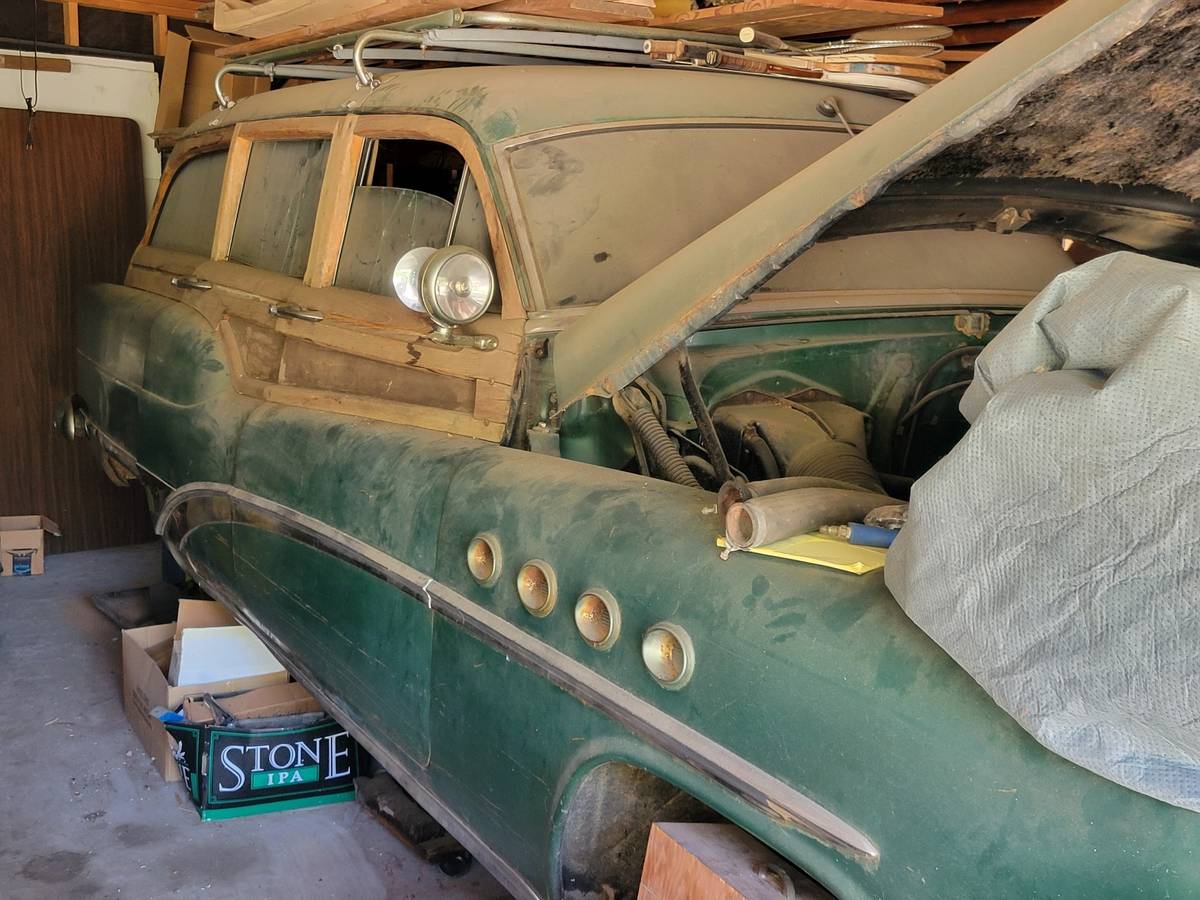 Buick-roadmaster-estate-wagon-1953-5