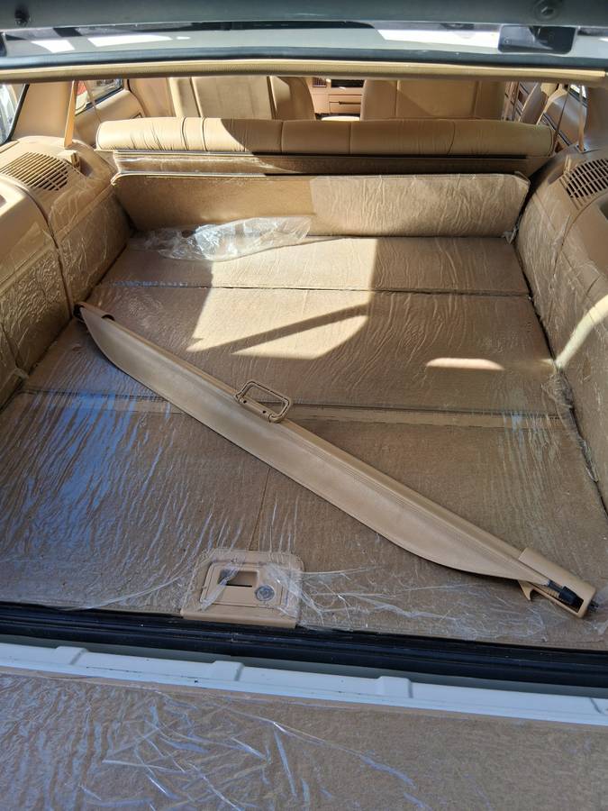 Buick-roadmaster-estate-wagon-1991-white-6
