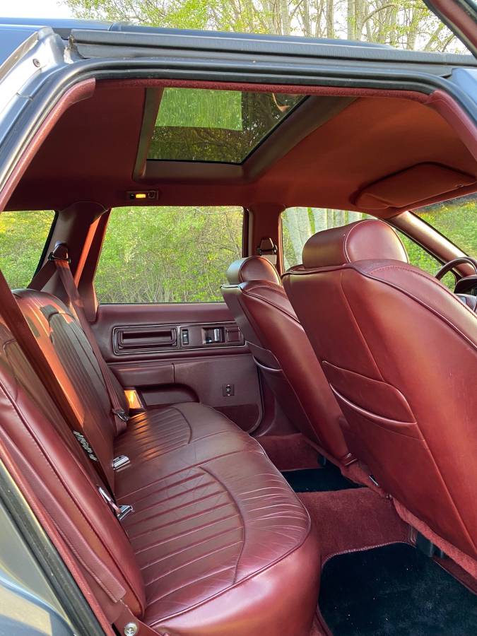 Buick-roadmaster-estate-wagon-1992-blue-7