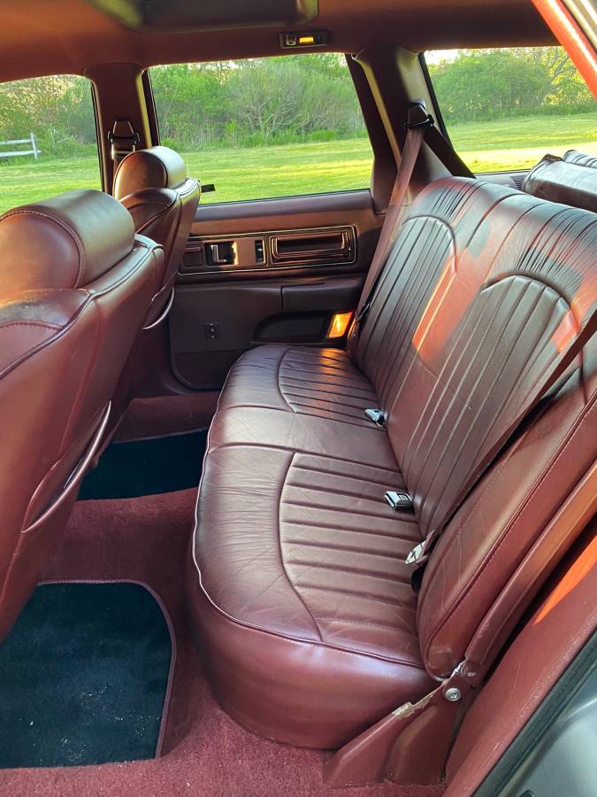Buick-roadmaster-estate-wagon-1992-blue-8