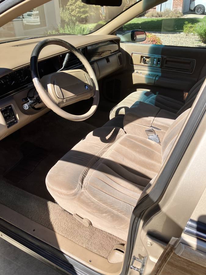 Buick-roadmaster-estate-wagon-1993-custom-11