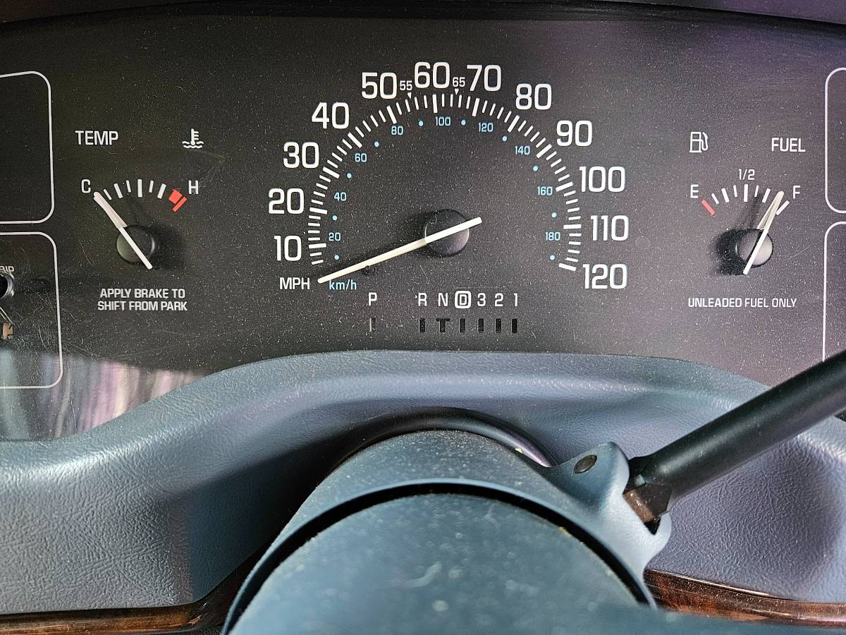 Buick-roadmaster-estate-wagon-1994-white-16