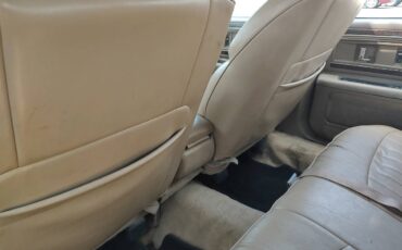 Buick-roadmaster-estate-wagon-1996-white-4