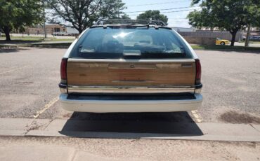 Buick-roadmaster-estate-wagon-1996-white-7
