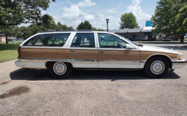 Buick-roadmaster-estate-wagon-1996-white-8