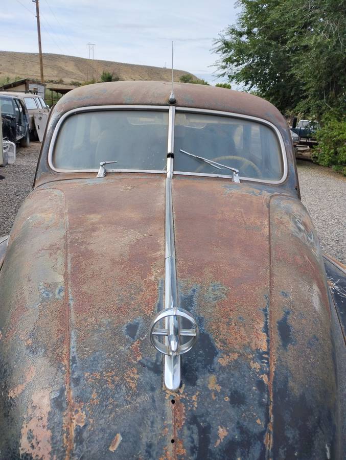 Buick-sedan-series-1947-black-3
