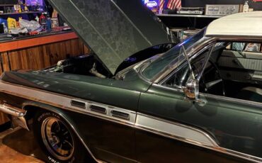 Buick-wildcat-1963-green-1