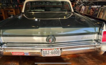 Buick-wildcat-1963-green-8
