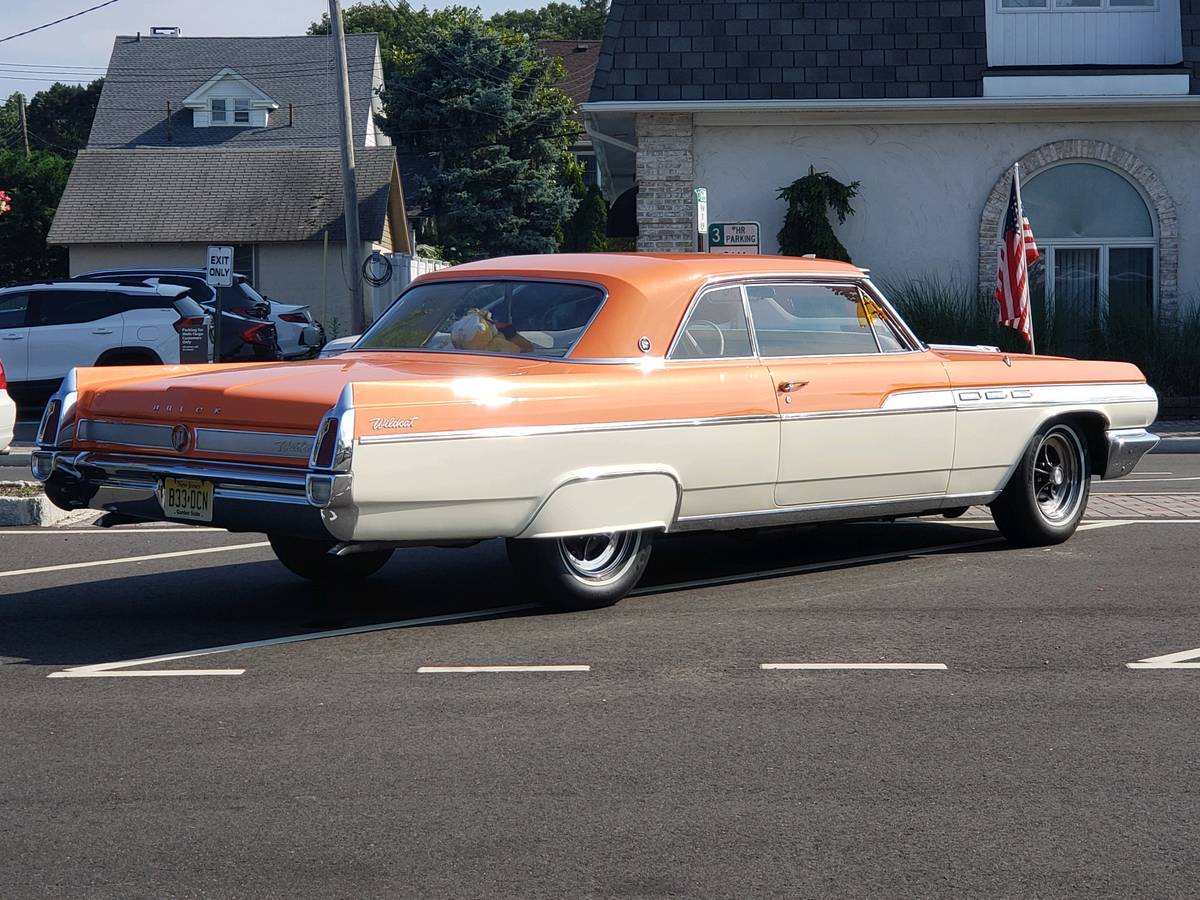 Buick-wildcat-1963-orange-7